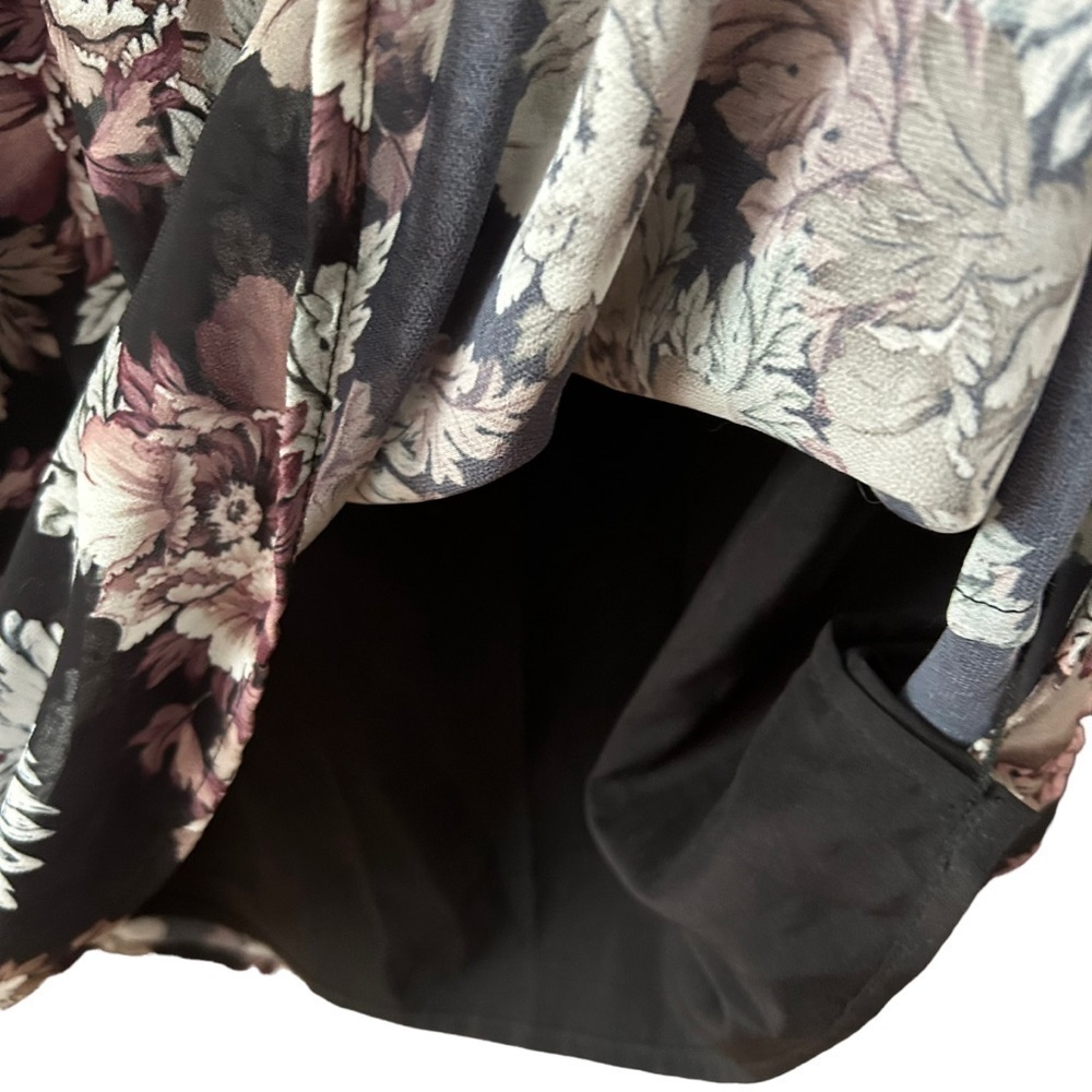 Contemporaine Chiffon Floral Shift Dress by Simons - Picture 4 of 6